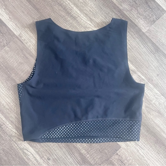 Spanx Reflective Slim Fit Crop Top EUC Size L Black - Picture 7 of 11